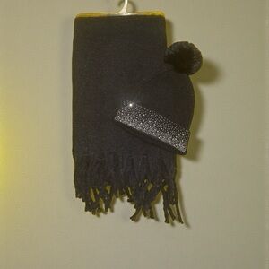 Madden NYC Scarf & Rhinestone Black Beanie Set. NWOT